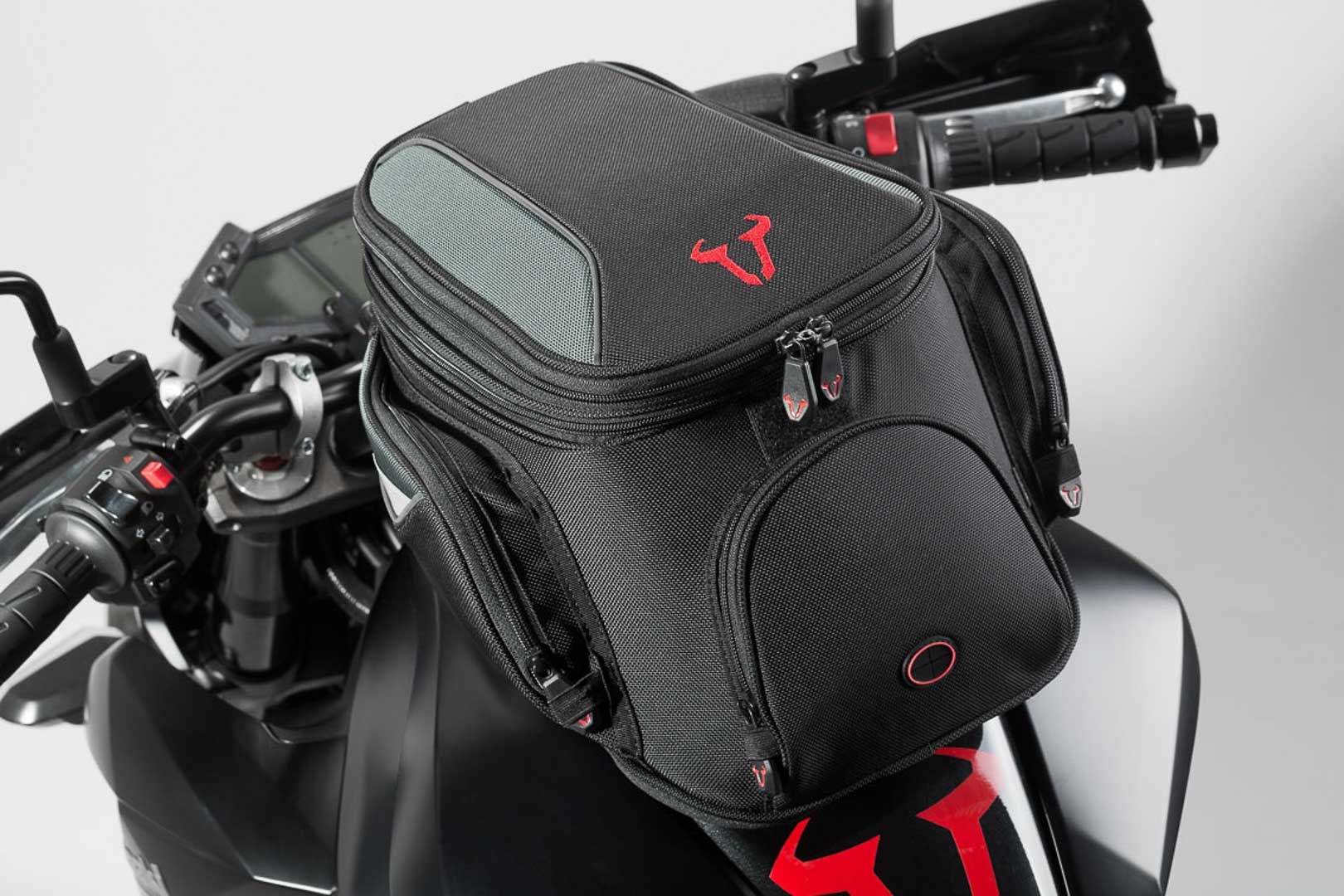 yzf-r1 sw-motech evo city tank bag